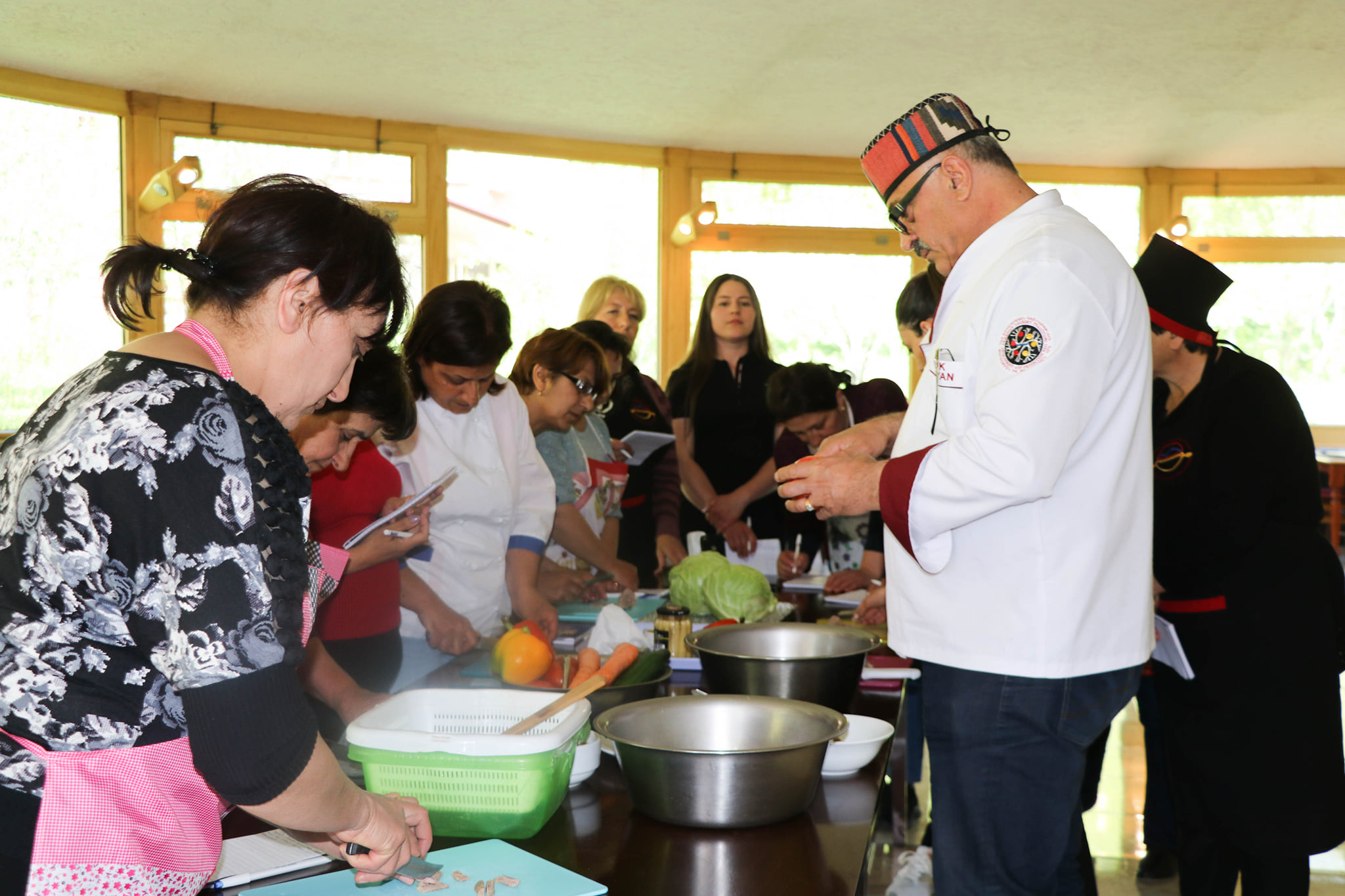 ԽՈՀԱՐԱՐՆԵՐԻ ՎԵՐԱՊԱՏՐԱՍՏՄԱՆ ԴԱՍԸՆԹԱՑ «ՍՅՈՒՆԻՔ-ԶԱՐԳԱՑՈՒՄ» ՀԿ-ՈՒՄ