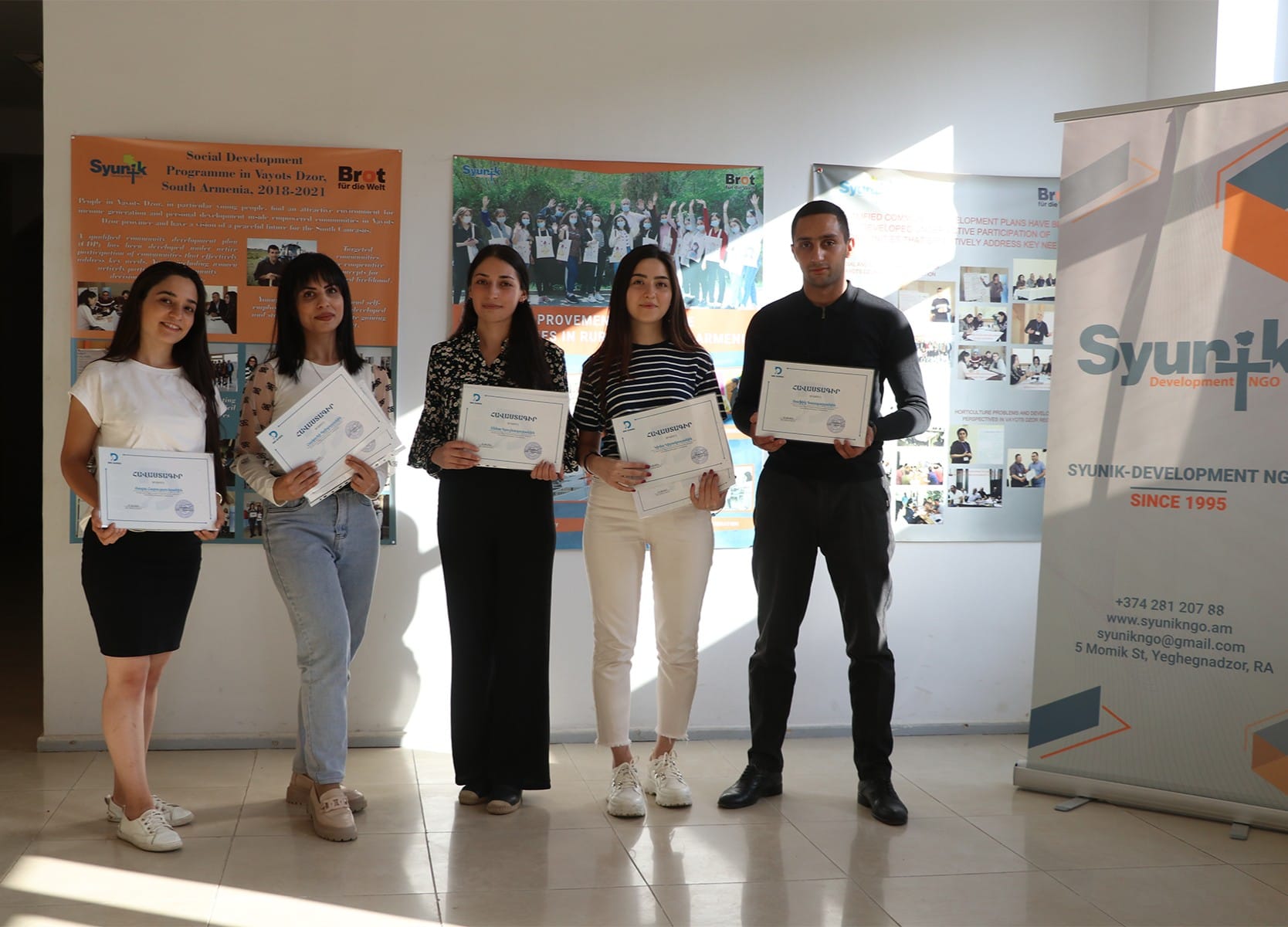 ՎԱՅՈՑ ՁՈՐԻՑ ՀԻՆԳ ԵՐԻՏԱՍԱՐԴՆԵՐ ՊԱՏՐԱՍՏՎԵՑԻՆ ՈՐՊԵՍ ՄԵԴԻԱ ՈԼՈՐՏԻ ՄԱՍՆԱԳԵՏՆԵՐ «ՍՅՈՒՆԻՔ-ԶԱՐԳԱՑՈՒՄ» ՀԿ-Ի ՆԱԽԱՁԵՌՆՈՒԹՅԱՄԲ