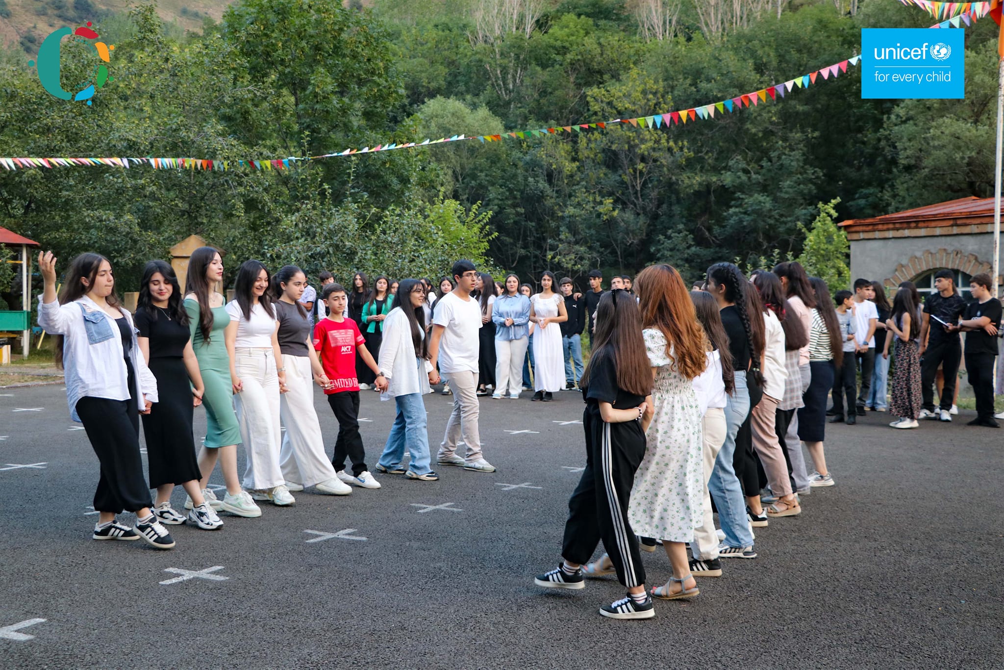 ԱՀԱ ԵՎ ԱՎԱՐՏՎԵՑ «ՀԱՄԱՅՆՔԱՅԻՆ ԶԱՐԳԱՑՈՒՄ» ՀԿ-Ի ԵՎ ՅՈՒՆԻՍԵՖ-Ի (UNICEF ARMENIA — ՅՈՒՆԻՍԵՖ ՀԱՅԱՍՏԱՆ) ՀԱՄԱՏԵՂ ՀԱՄԱԳՈՐԾԱԿՑՈՒԹՅԱՄԲ ԻՐԱԿԱՆԱՑՎԱԾ ԱՄԱՌԱՅԻՆ ՃԱՄԲԱՐՆԵՐԻ ՇԱՐՔԸ